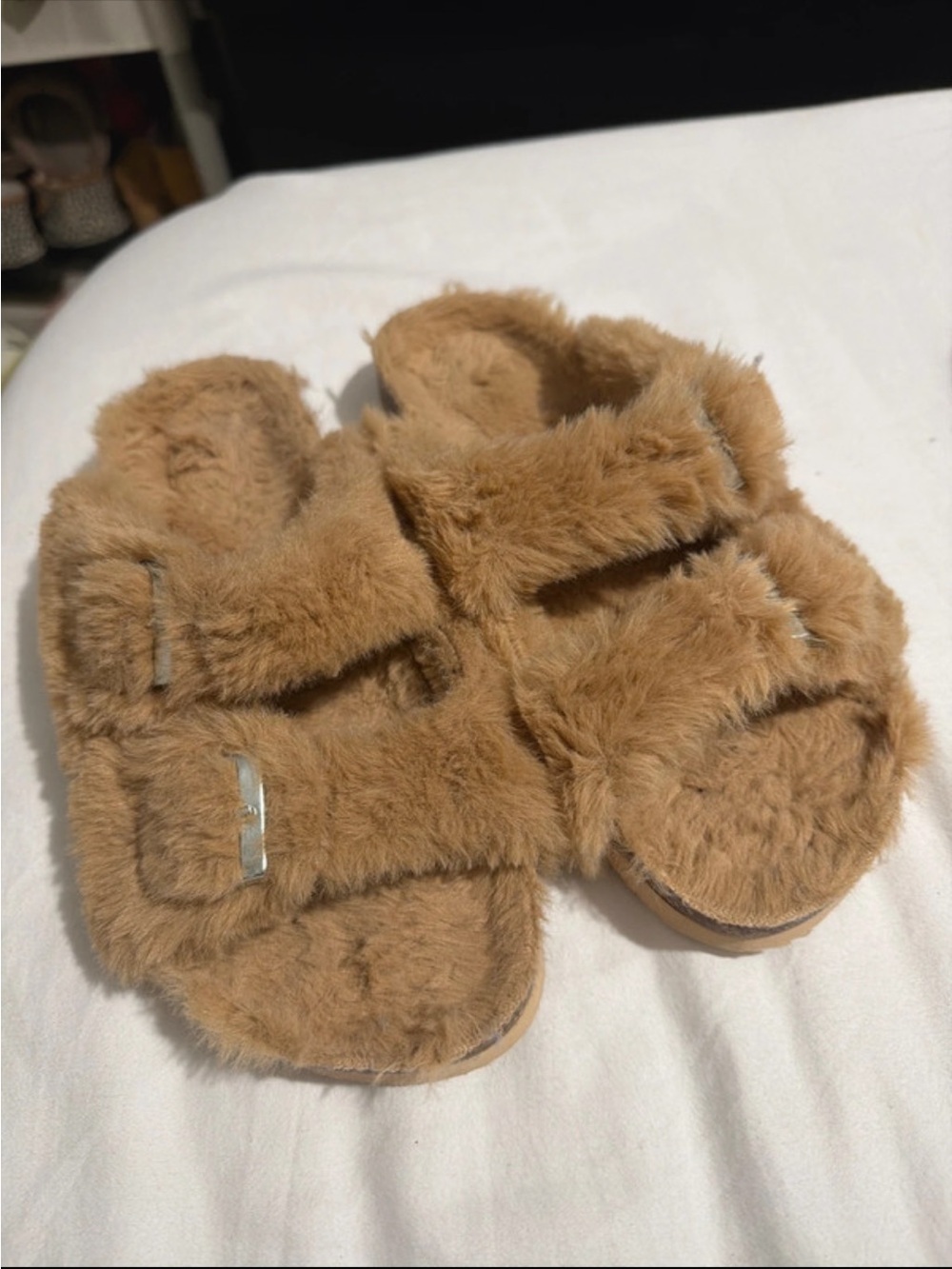 Plush Faux Fur Slide Slippers in Tan